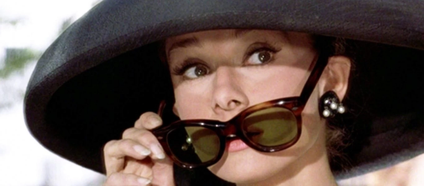 «Breakfast at Tifanny’s»: Οι 3+1 αλήθειες που σίγουρα δεν γνωρίζατε για την ταινία